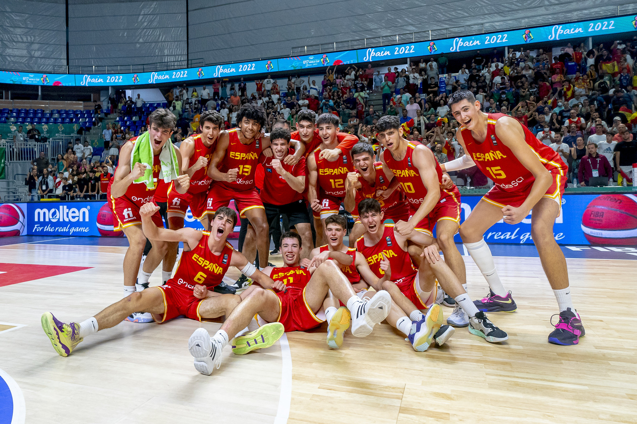 Discriminatorio R horizonte Una generación para soñar: España sub 17 jugará la final del Mundial contra  USA | Baloncesto