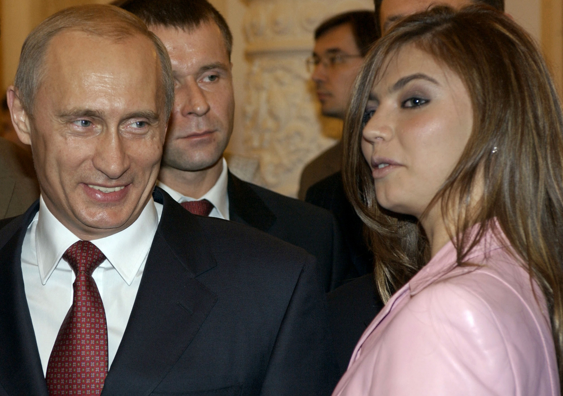 Putin y la que sera su actual pareja, Alina Kabaeva, en 2004.