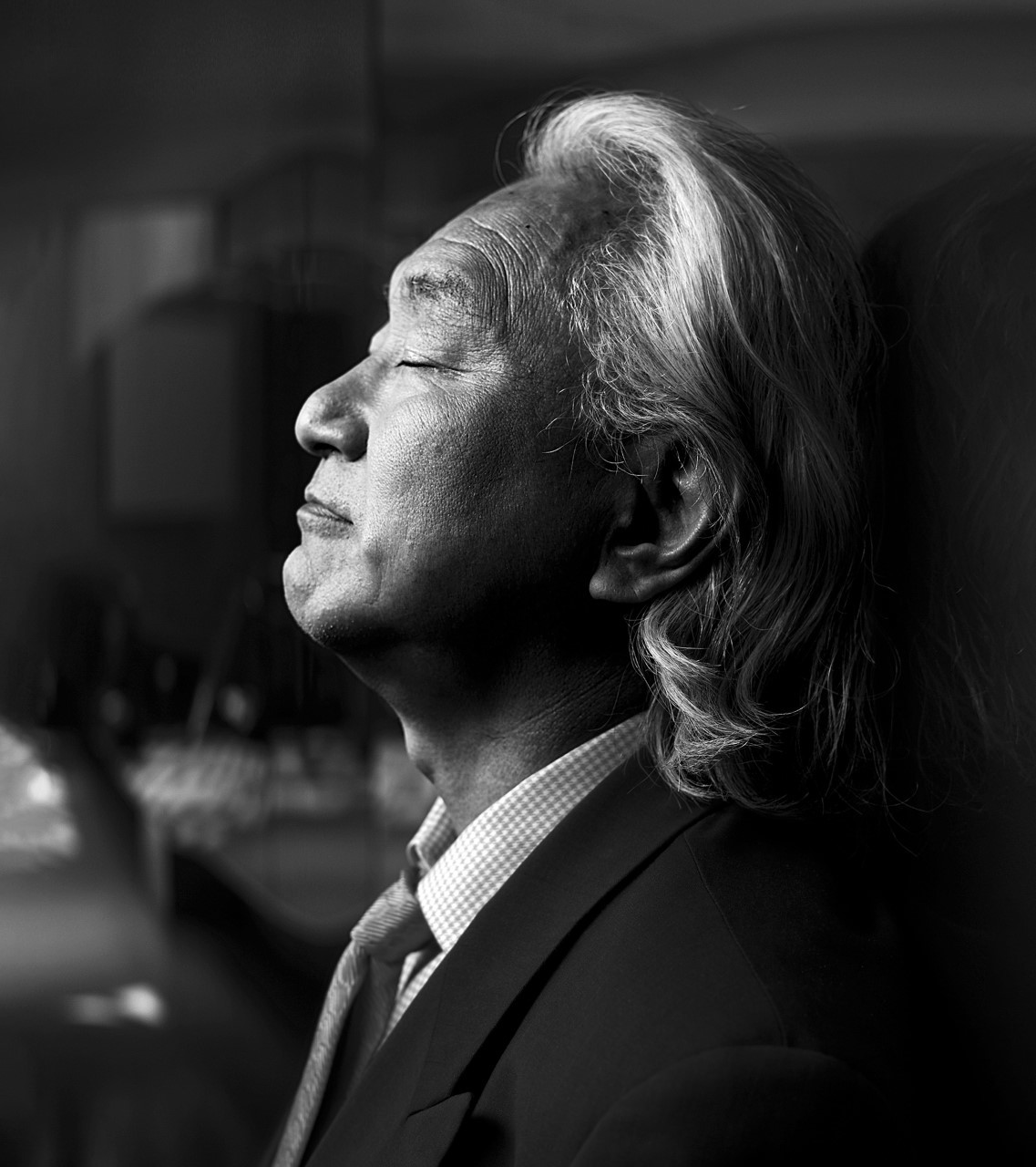 Michio Kaku: "Digitalizaremos la conciencia humana y recorreremos el universo a la velocidad de la luz"