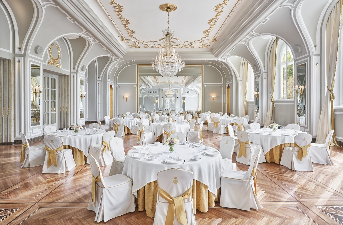 El hotel Mandarin Oriental Ritz de Madrid acoge la cumbre mundial de Chefs des Chefs y su cena de gala benfica.