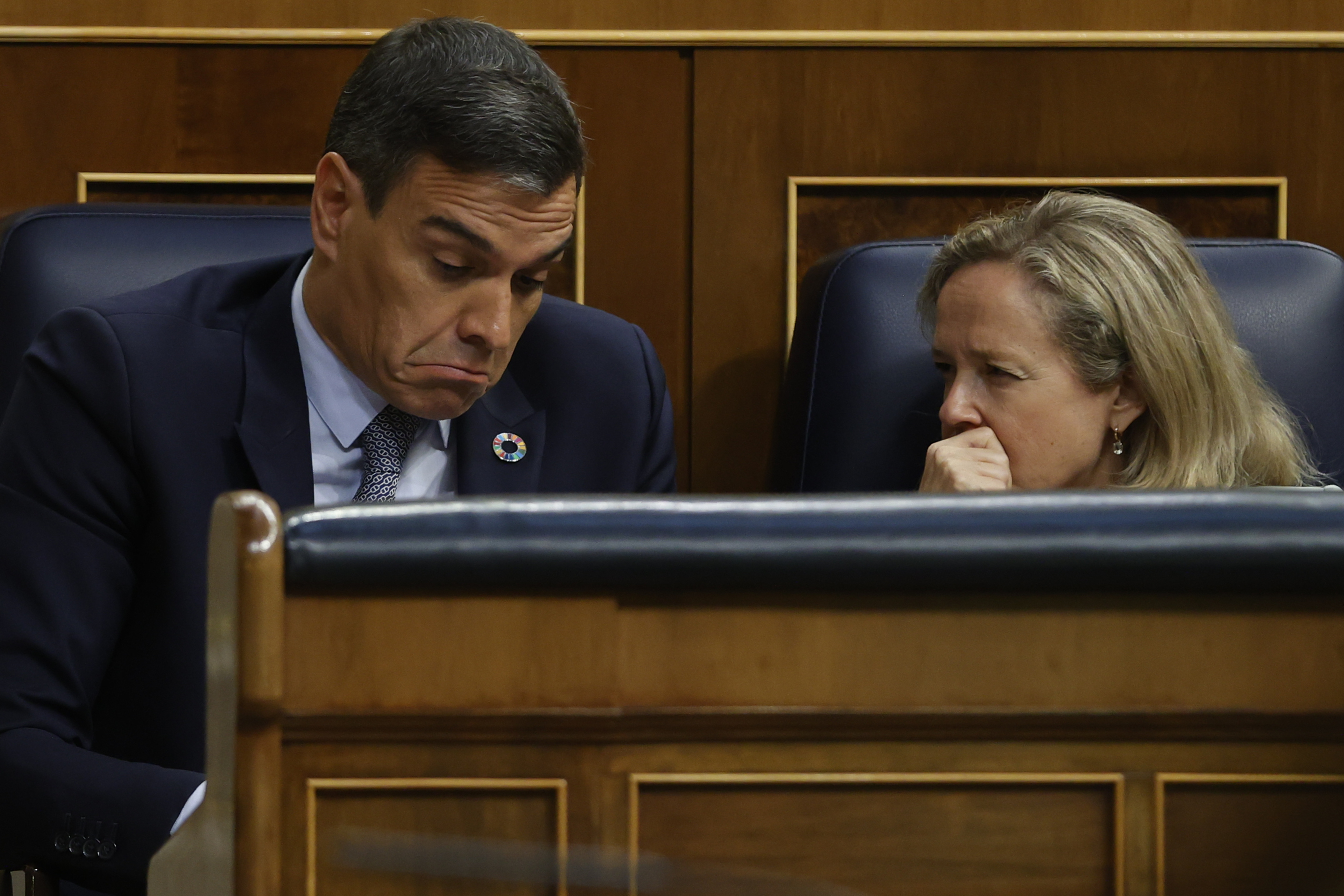 Pedro Snchez, con Nadia Calvio este martes en el Congreso.