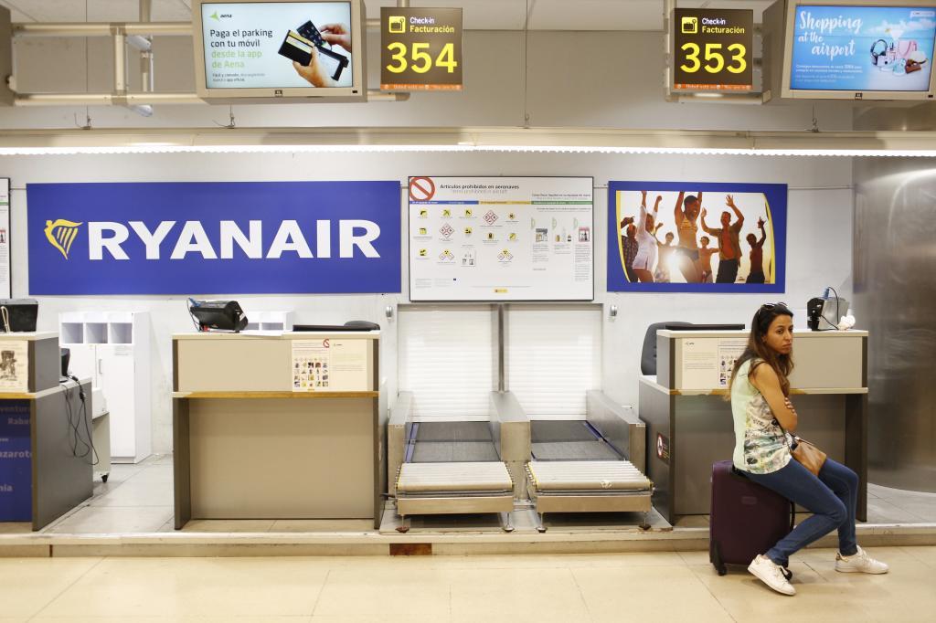 La huelga de los trabajadores de Ryanair continúa una semana más