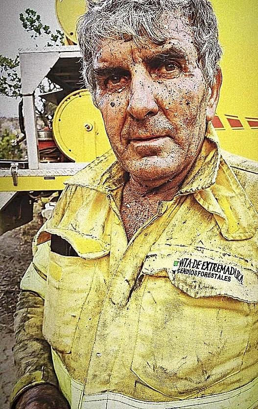 Cipri, el bombero veterano de Las Hurdes.