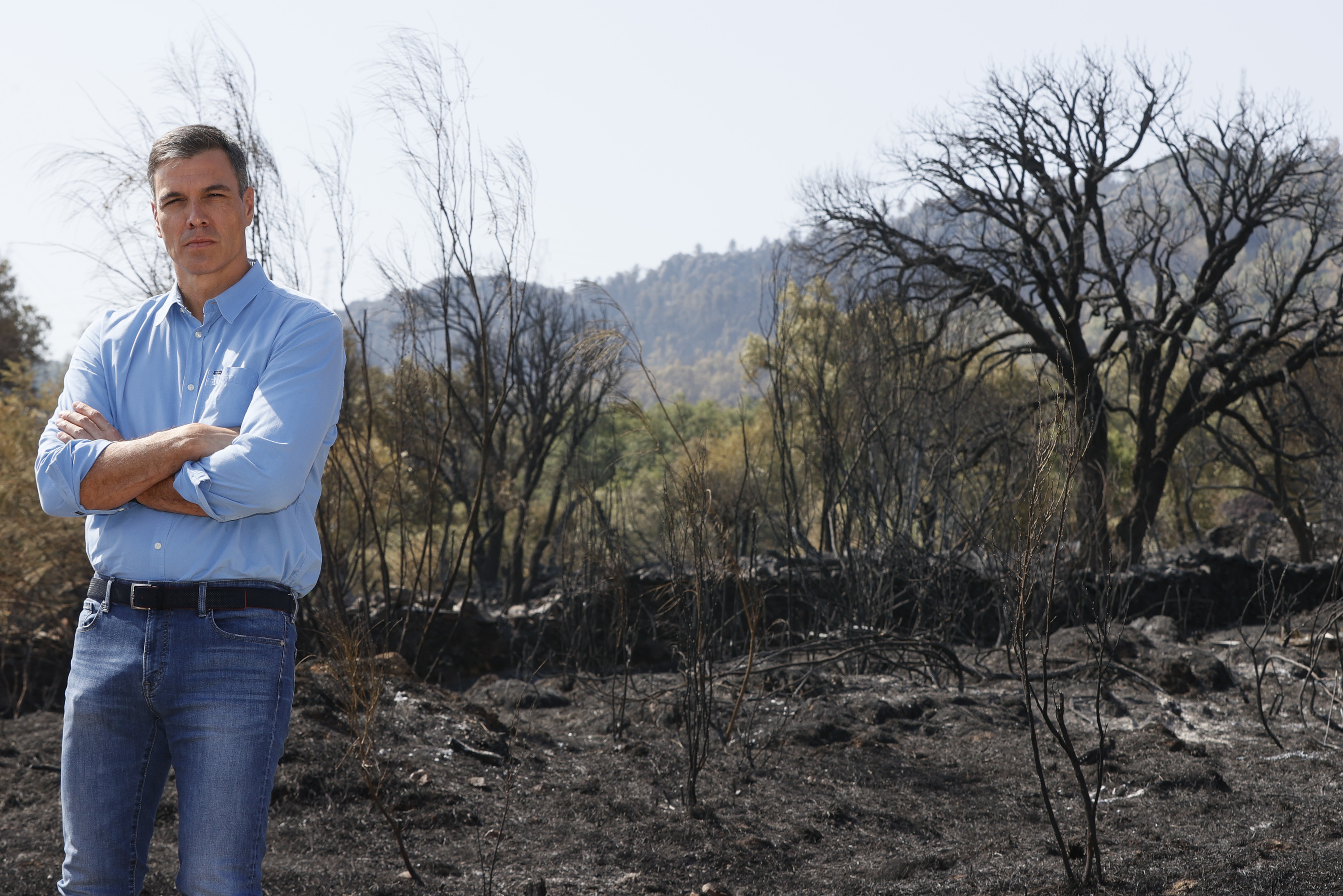 Pedro Sánchez atribuye los incendios a la ola de calor y asegura en  Monfragüe que &quot;el cambio climático mata personas&quot; | España
