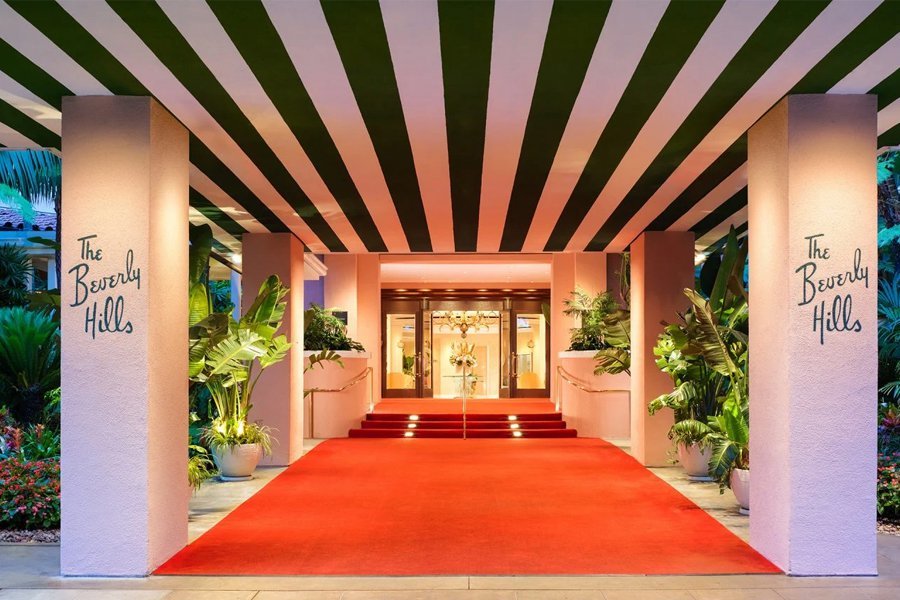 La puerta de entrada de The Beverly Hills Hotel