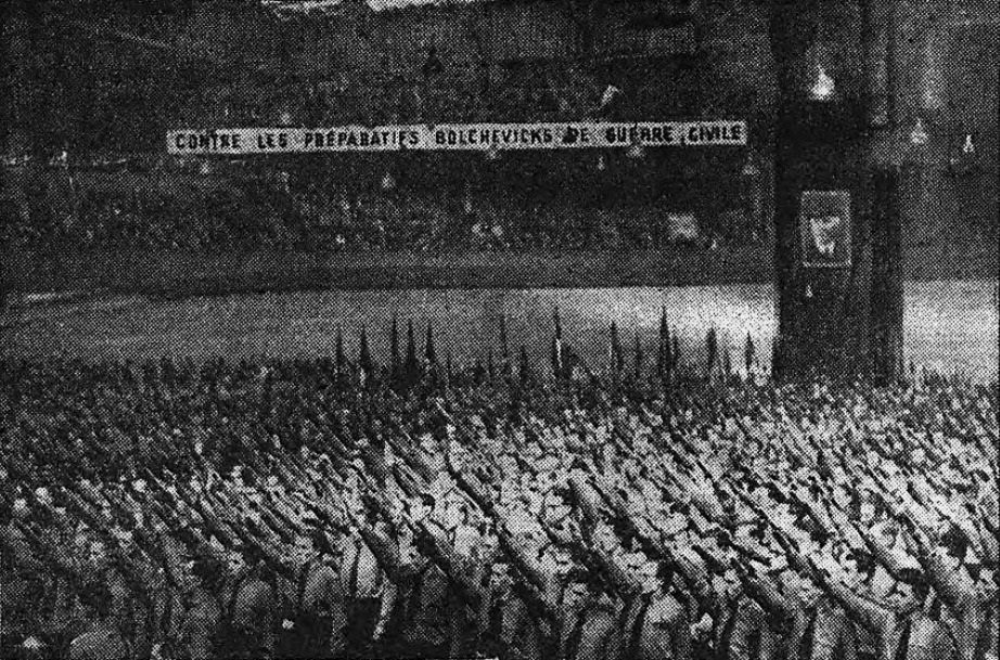 Milicianos en la reunin del Frente Revolucionario Nacional en el Vl d'Hiv, 1943.