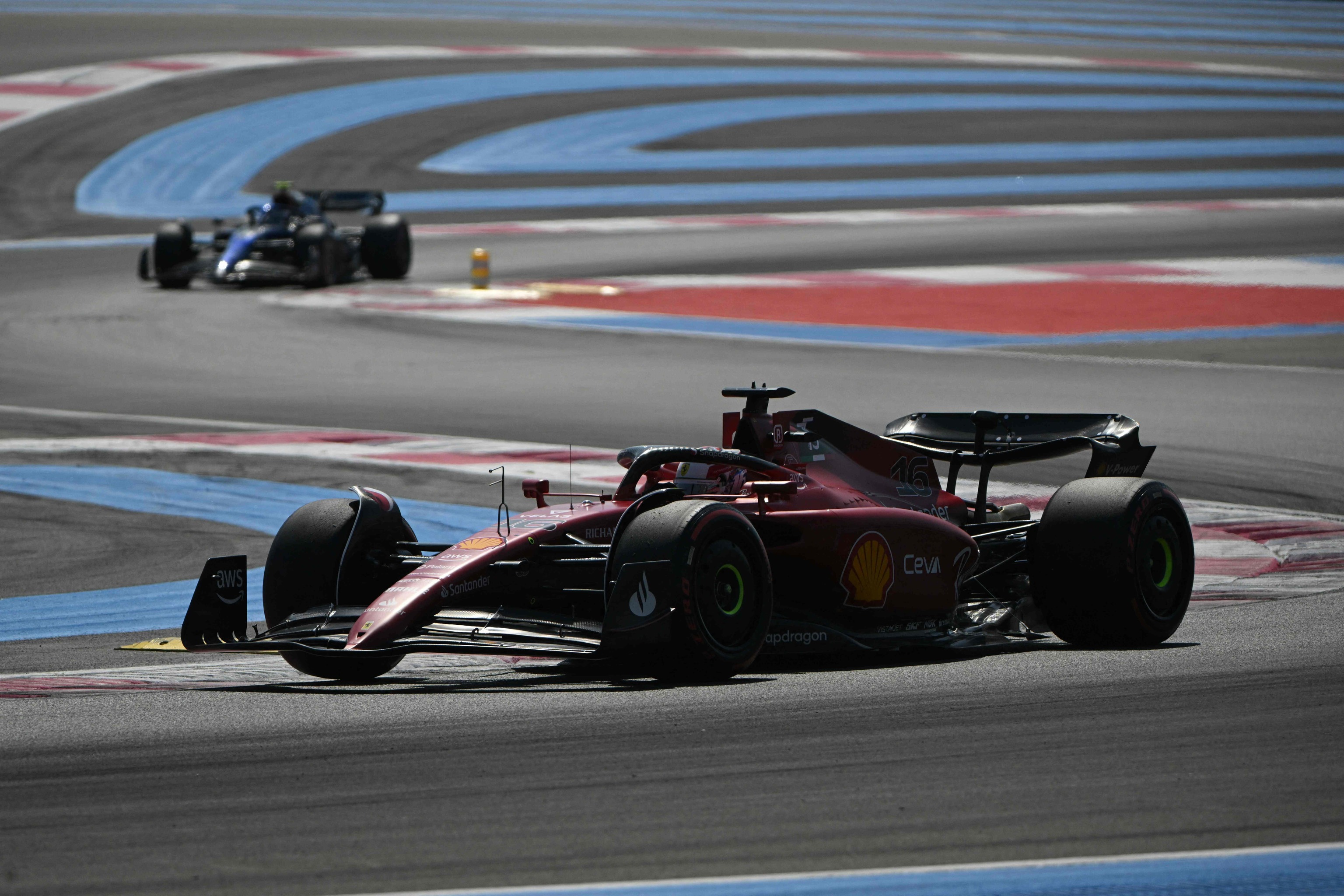 Leclerc, con el SF75, durante la sesin clasificatoria en Paul Ricard.