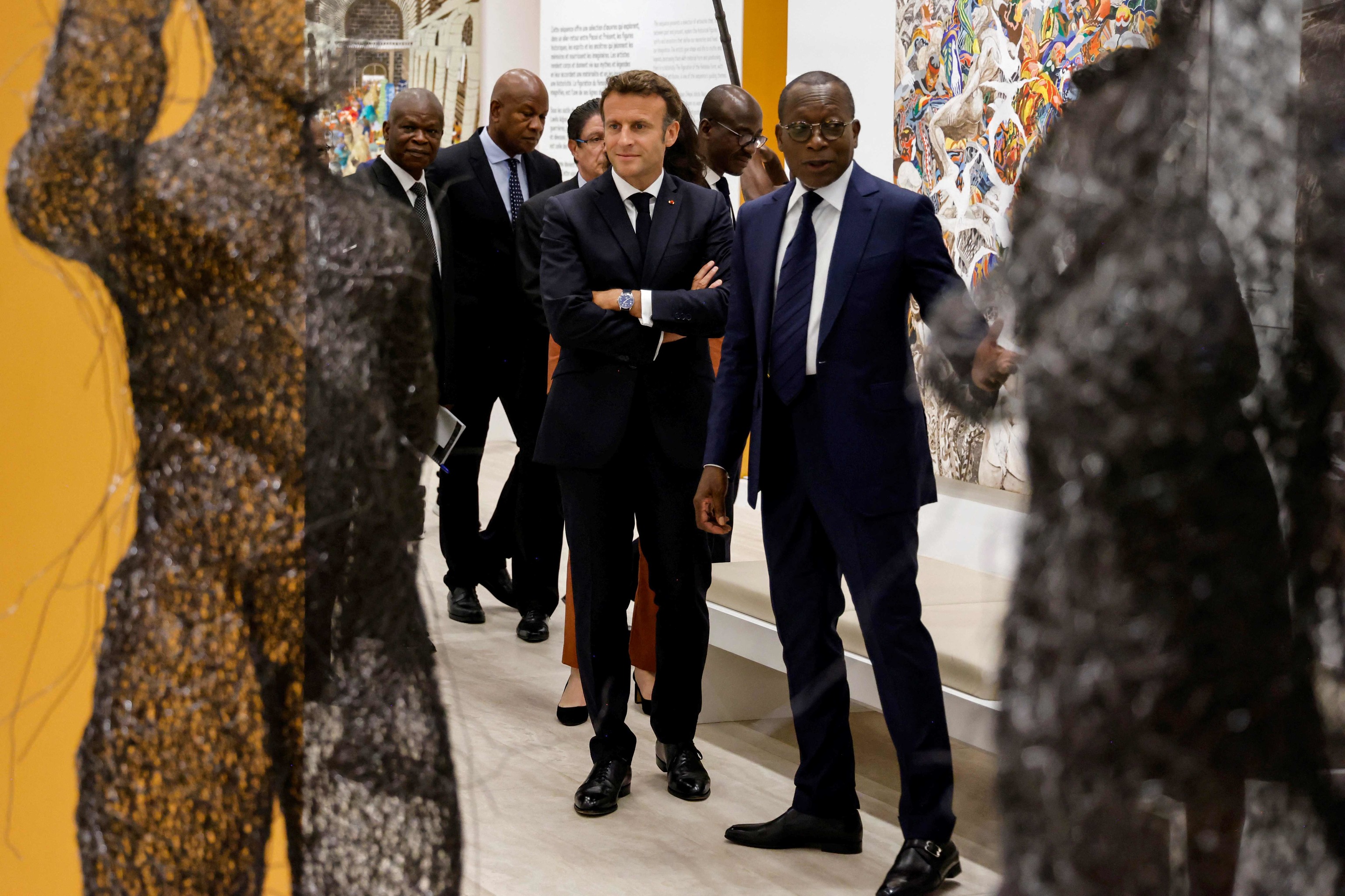 El presidente francés, Emmanuel Macron, y el presidente de Benin, Patrice Talon, durante su visita a Benin.