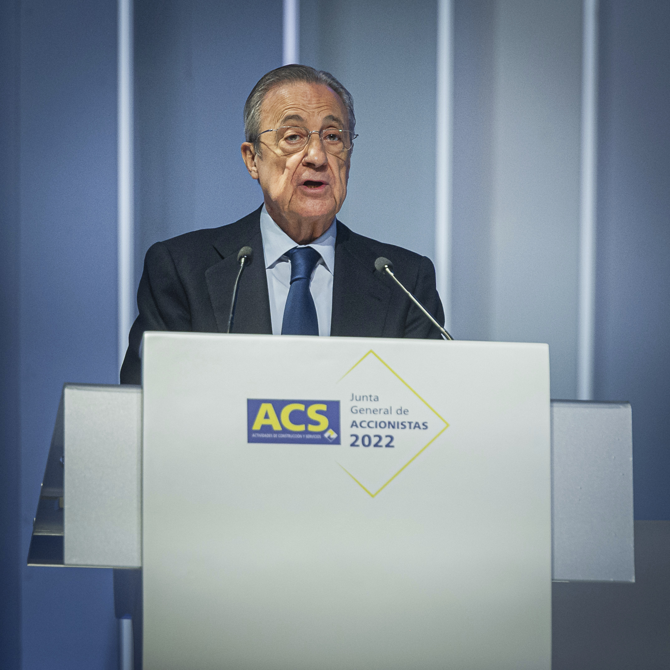 ACS gana 330 millones de euros hasta junio, un 44% más sin su división industrial