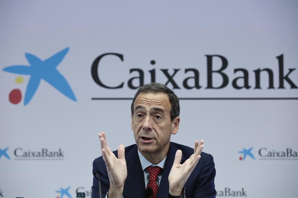 El consejero delegado de CaixaBank, Gonzalo Gortzar, este viernes en Valencia.