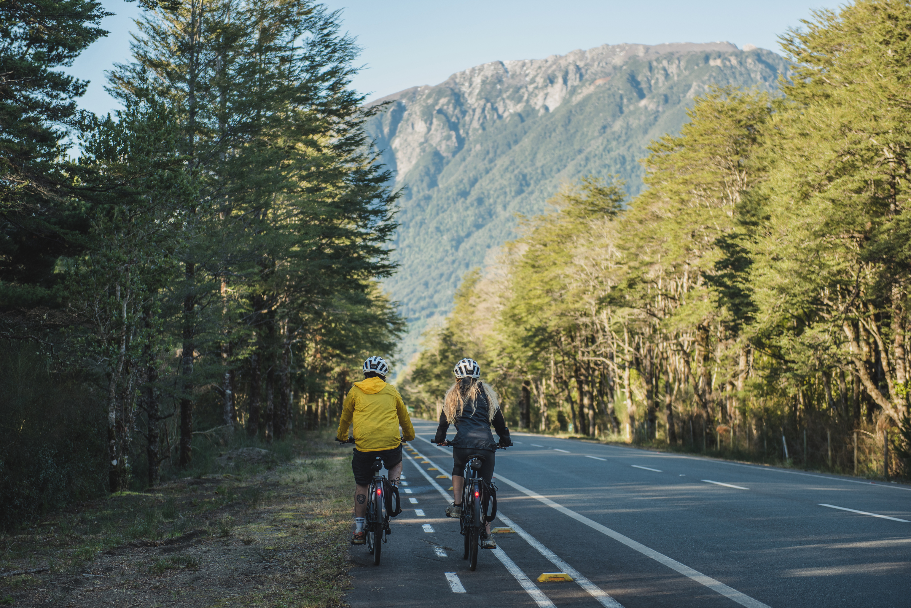 Ruta en bici por la Patagonia Norte.