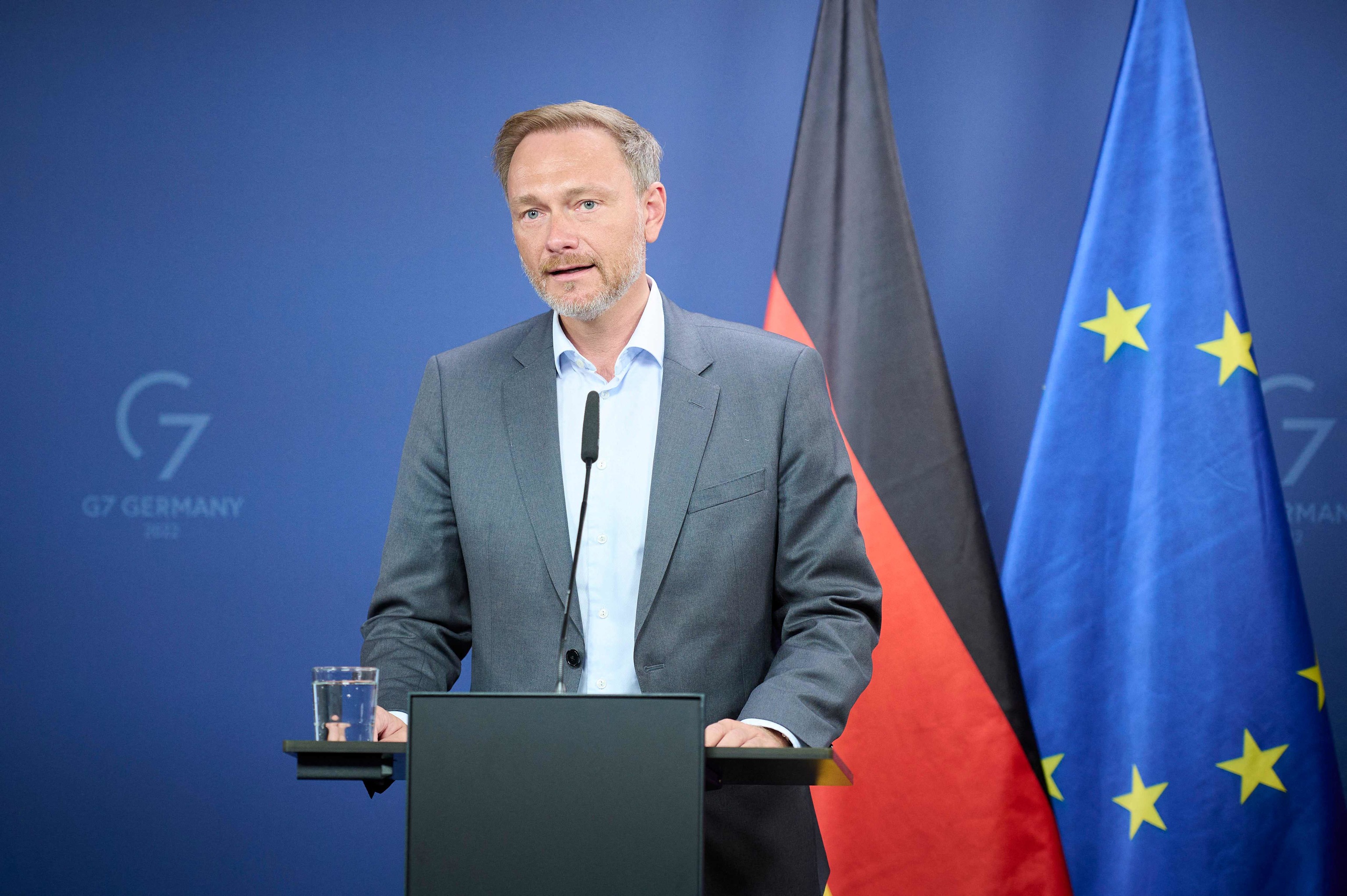 El ministro de Finanzas alemán pide dejar de usar gas para generar electricidad