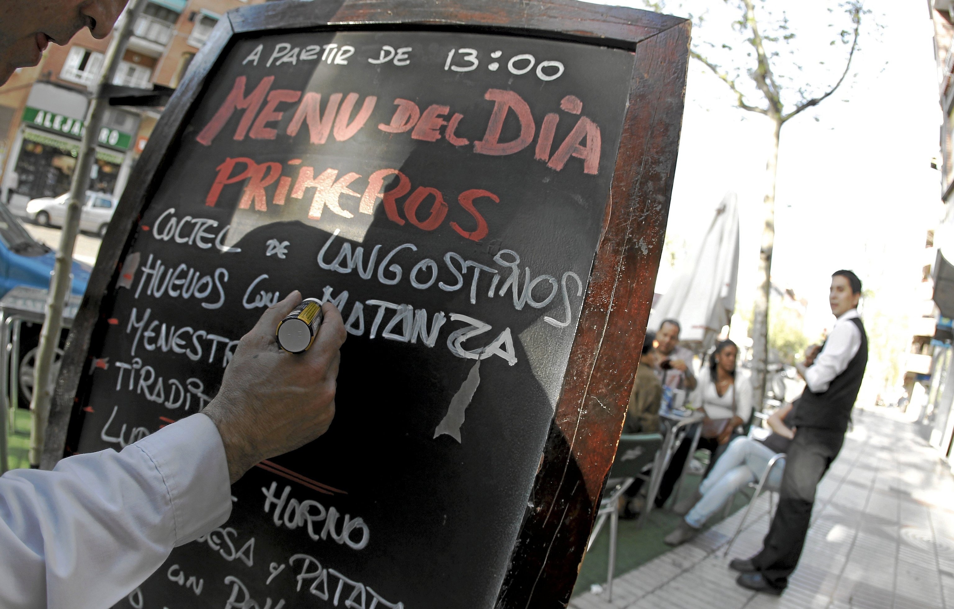 El menú del día se encarece y roza los 13 euros de media en España