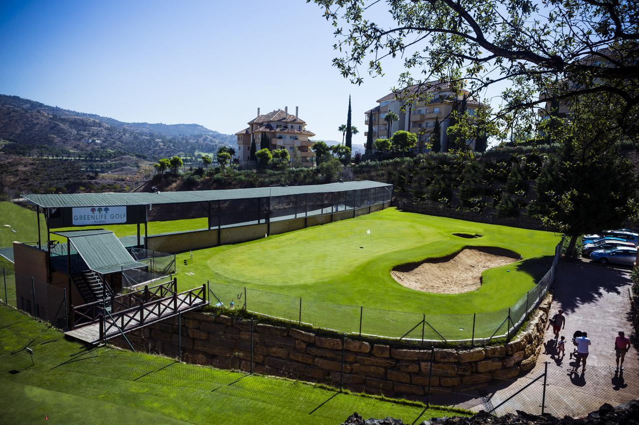 Greenlife cuenta con un complejo de apartamentos y campo de golf en Marbella.