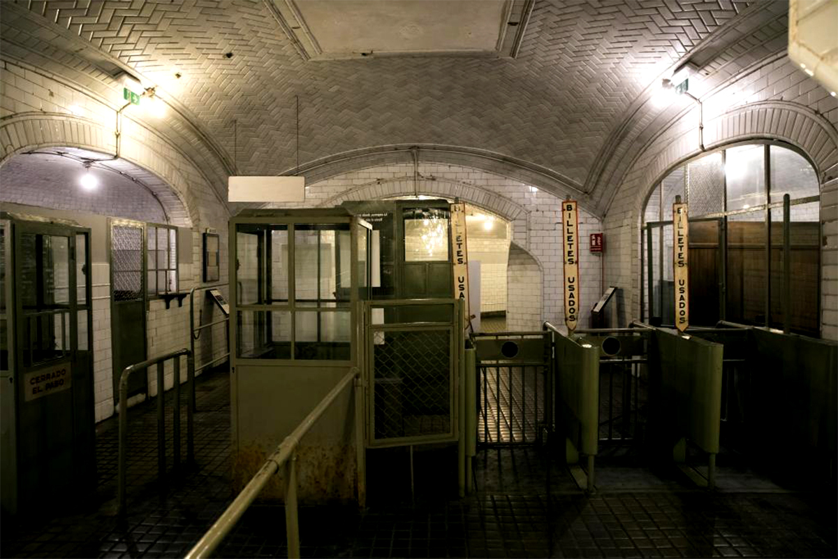 Visita la estación fantasma de Metro en Chamberí, Madrid