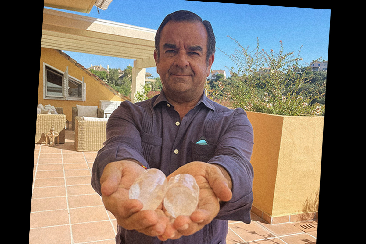 El 'rey' del cubito, desde Cádiz: "Cada día me llaman empresarios llorando pidiéndome hielo"