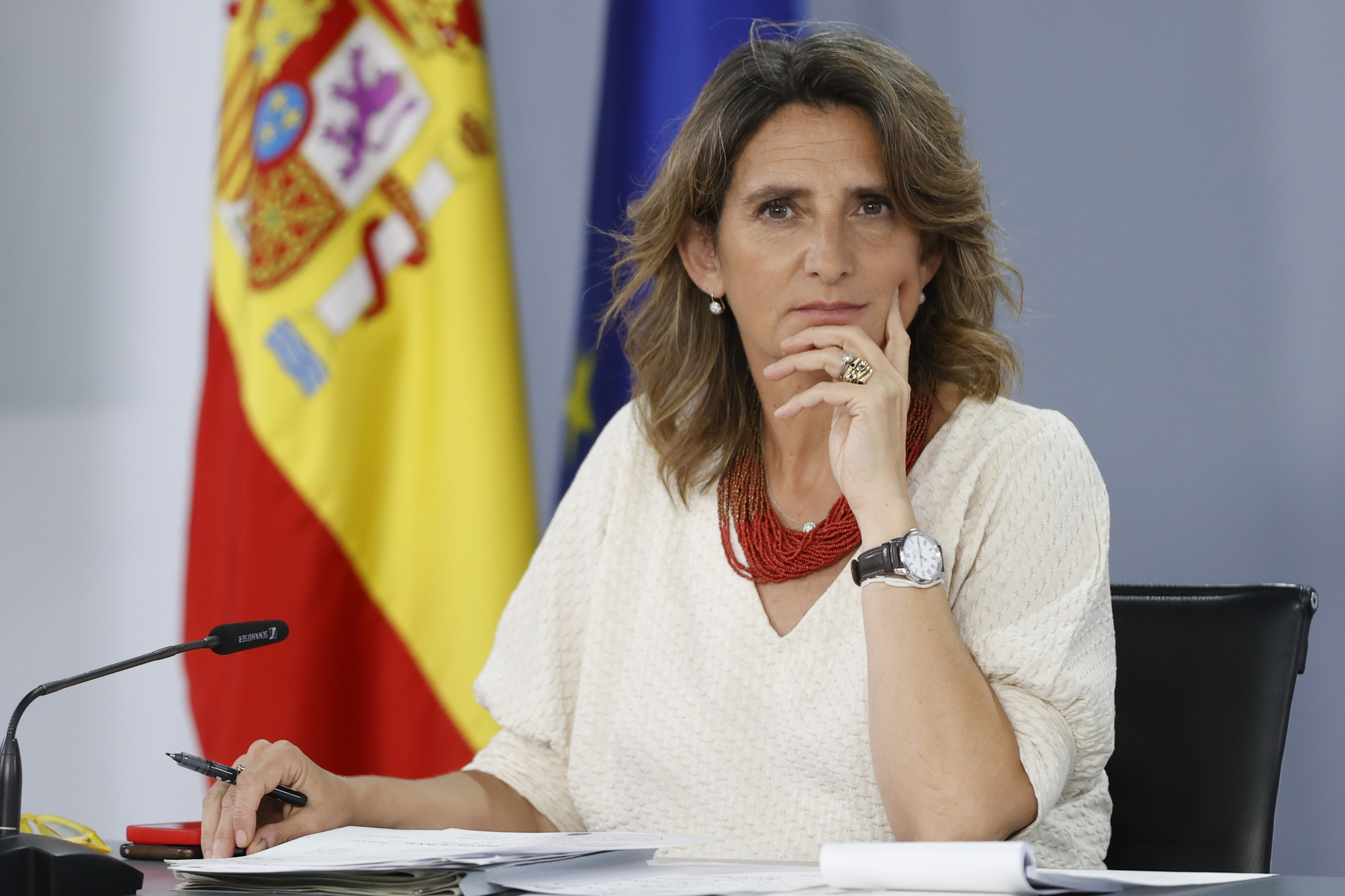 La ministra de Transición Ecológica, Teresa Ribera, en rueda de prensa para anunciar las medidas de ahorro energético.