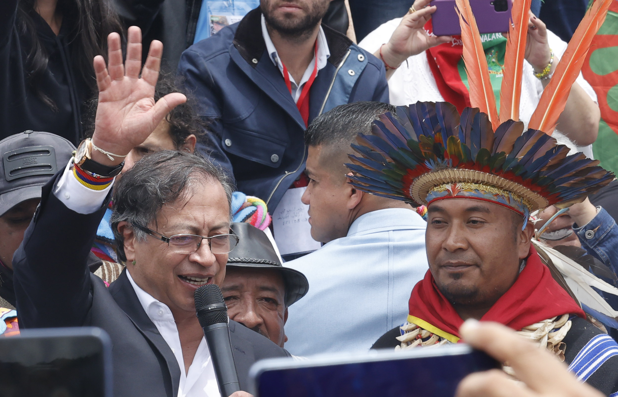 Gustavo Petro, durante una ceremonia de posesión popular en Bogotá.