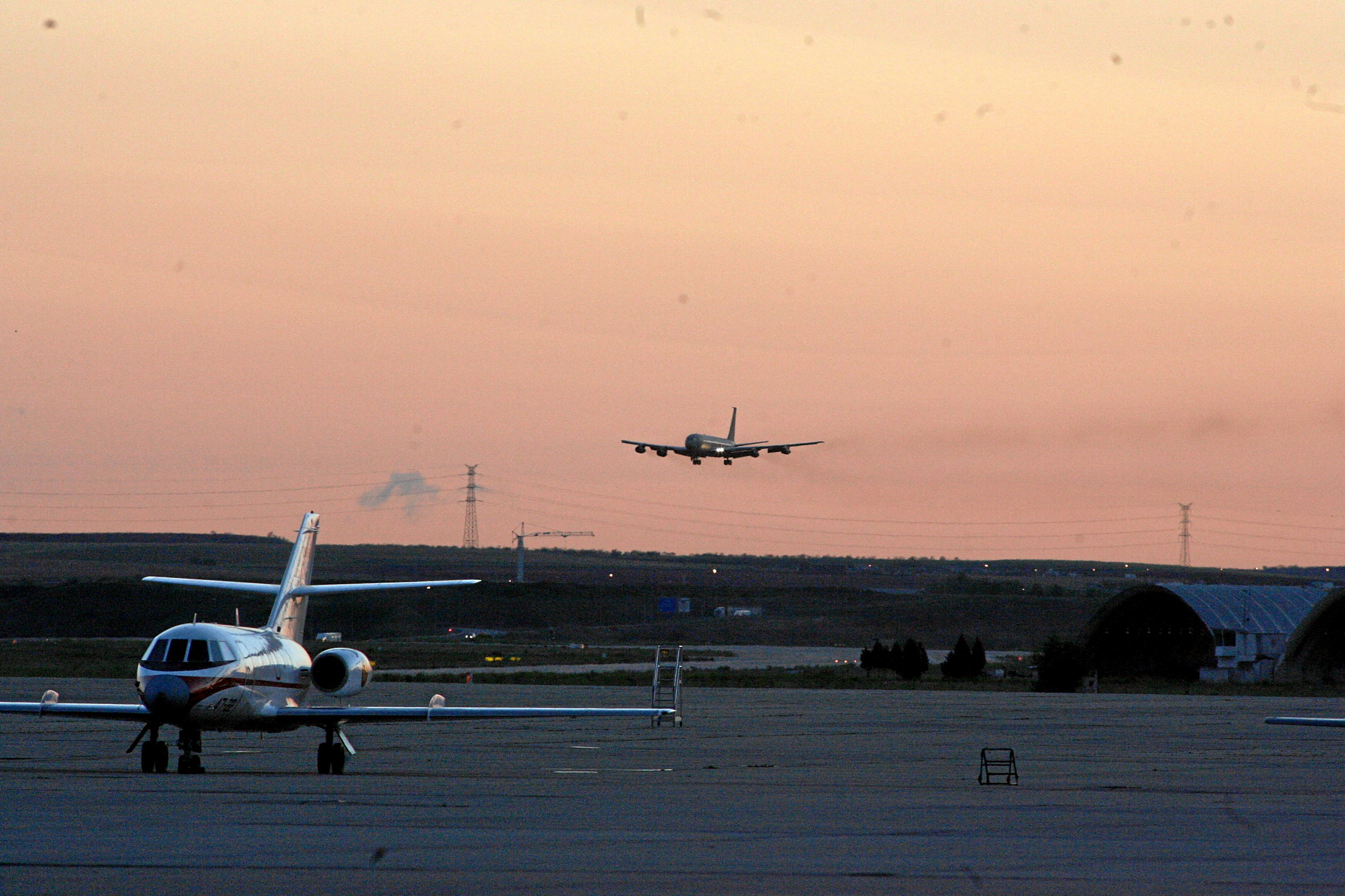 El Ejército del Aire retirará en octubre el amianto de la base aérea de Torrejón