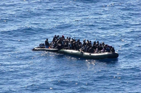 Medio centenar de migrantes desaparecidos en un naufragio en el mar Egeo