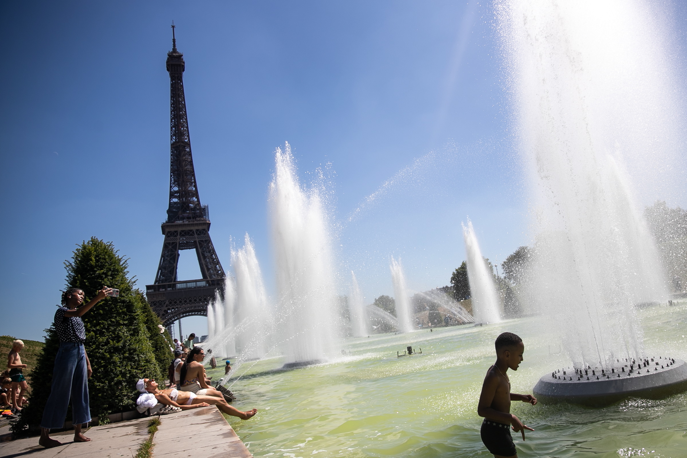 Detenido en París un hombre por violar a una turista americana en unos baños públicos