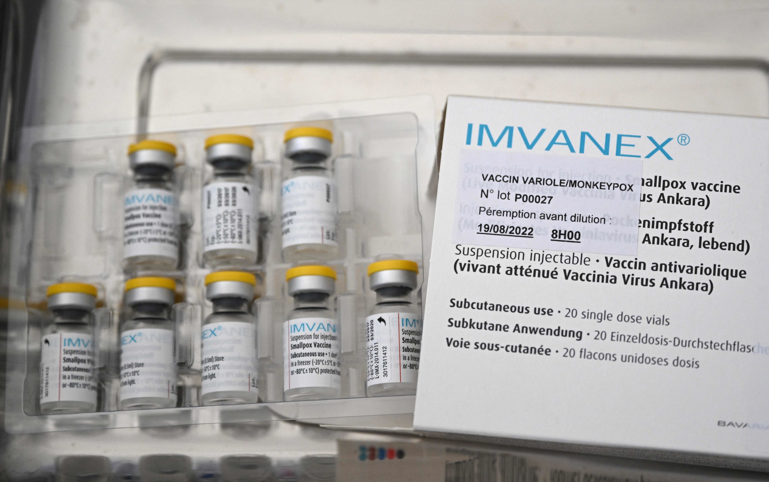 Viales de la vacuna en un centro de vacunación de Marsella.