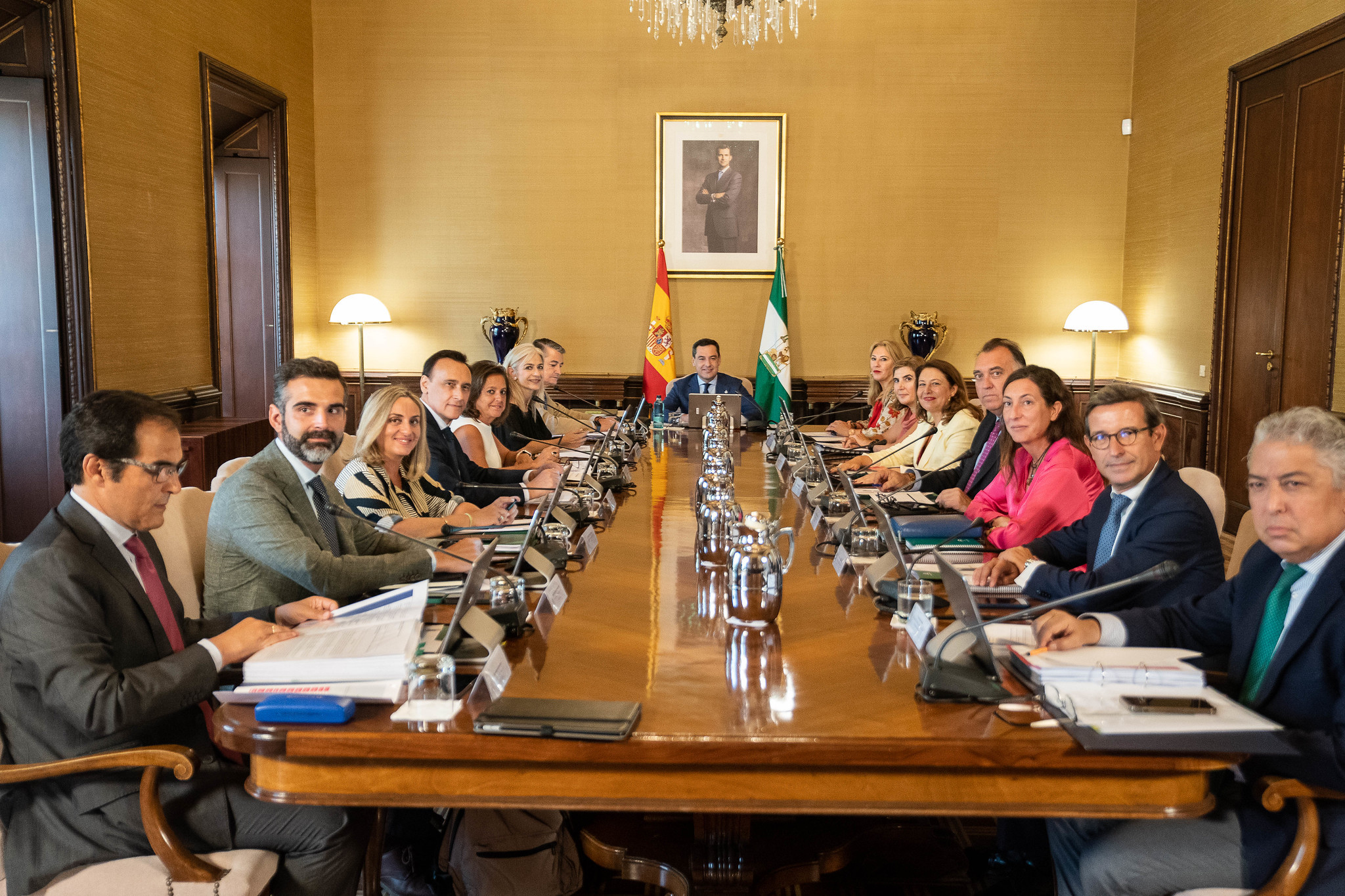 Los miembros del Gobierno de Juanma Moreno, reunidos en consejo.