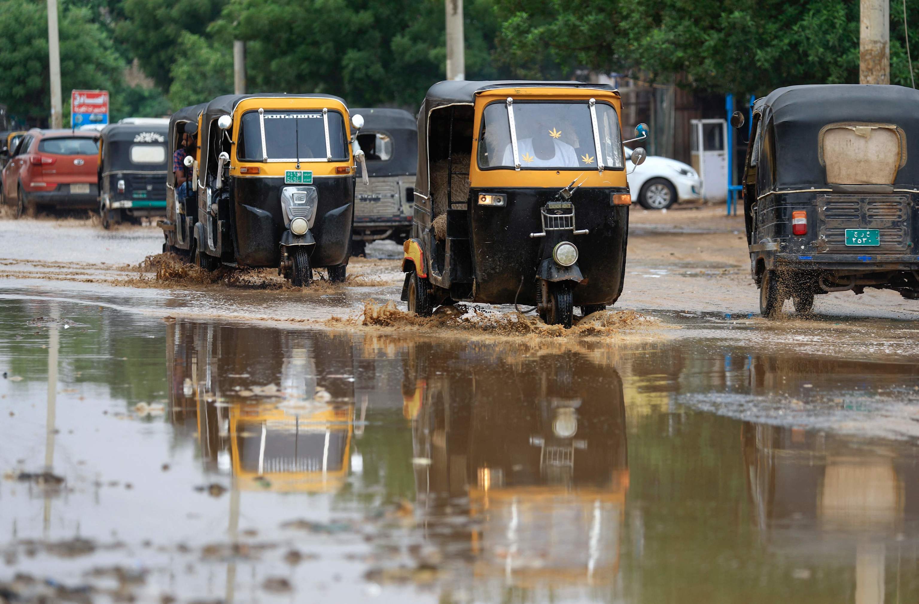 Un nuevo balance deja 75 muertos y más de 12.000 viviendas destruidas por las inundaciones en Sudán