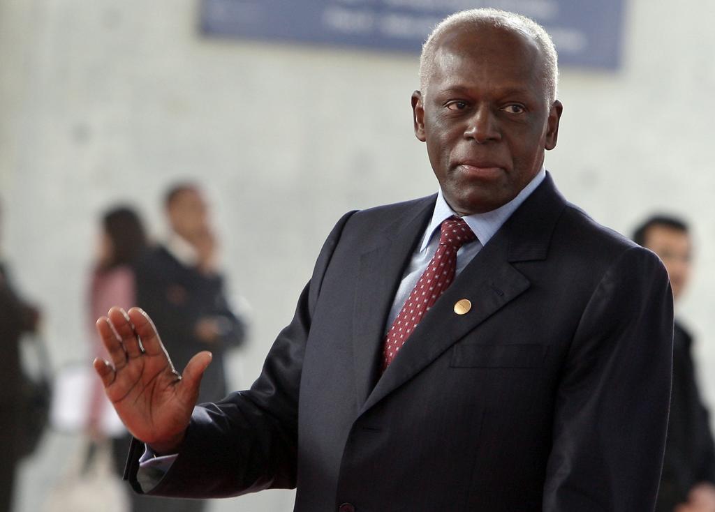 Ex presidente de Angola cuando estaba vivo