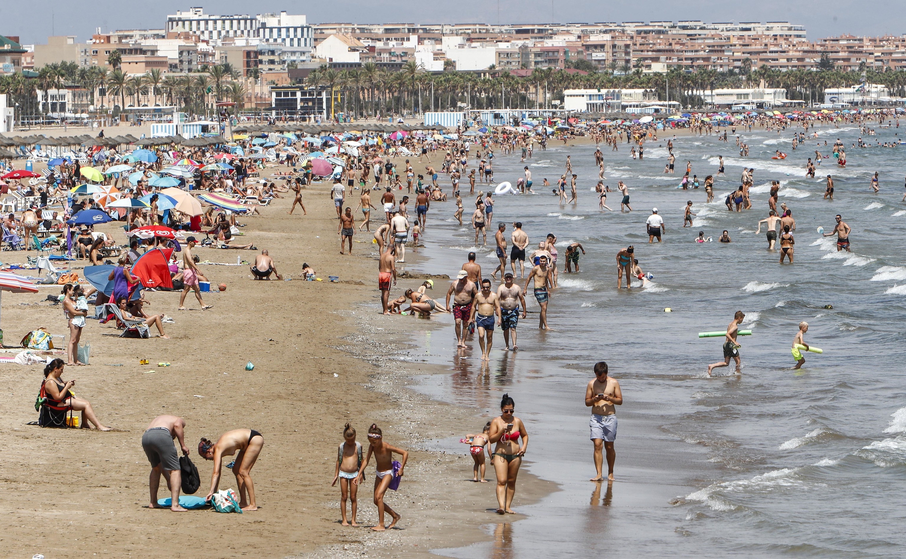 La playa de las Arenas, en Valencia.