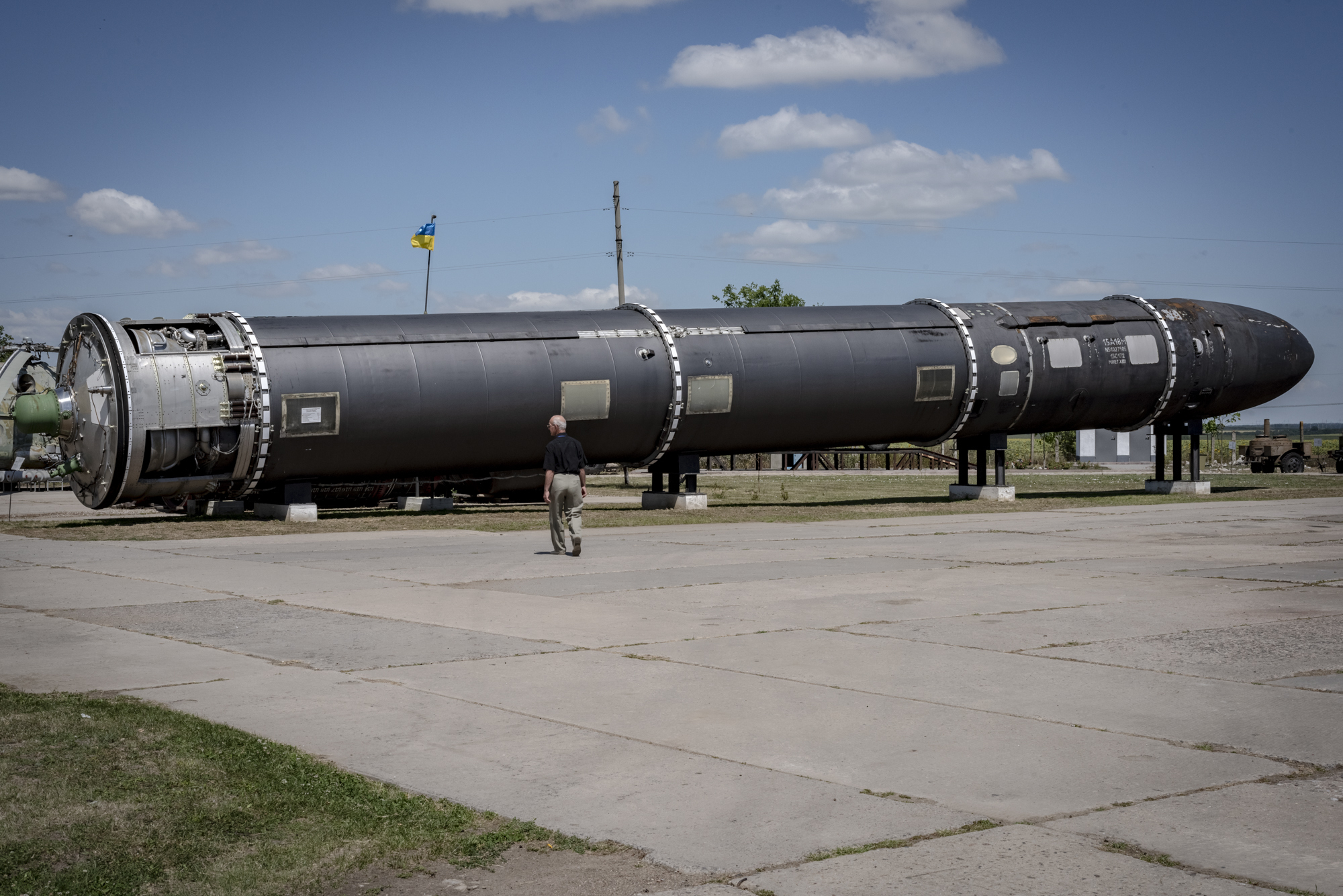 El hombre que pudo destruir el mundo: «Ucrania no debería haber renunciado a sus armas atómicas»