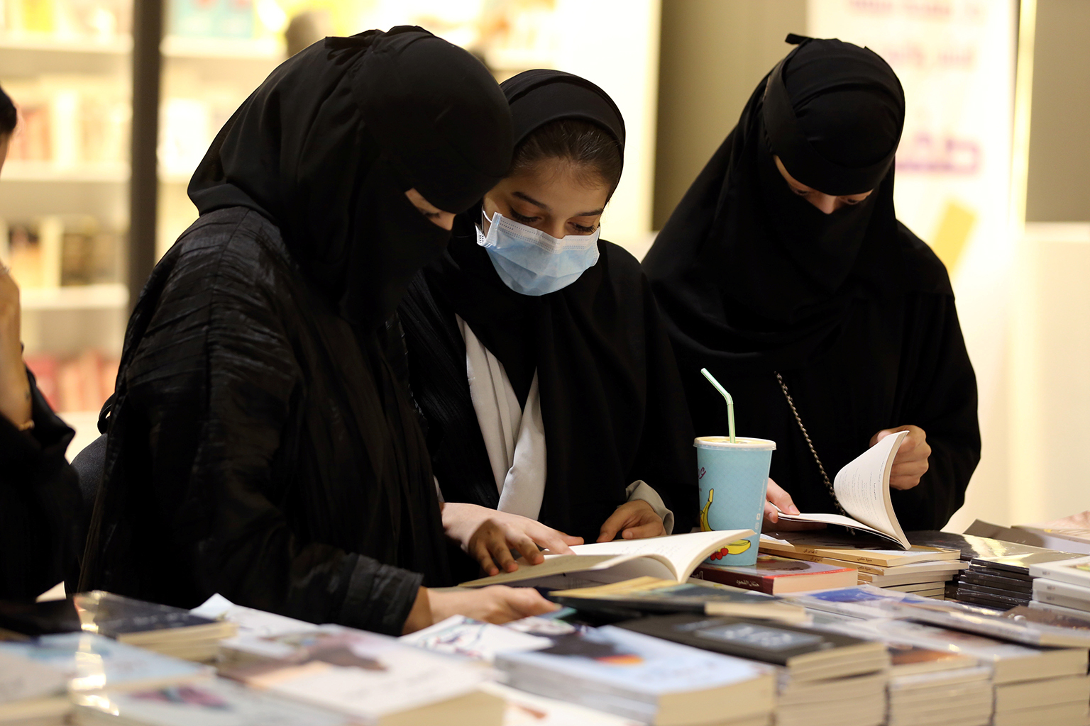 Condenan a una saudí a 34 años de cárcel por escribir tuits sobre los derechos de las mujeres en ese país