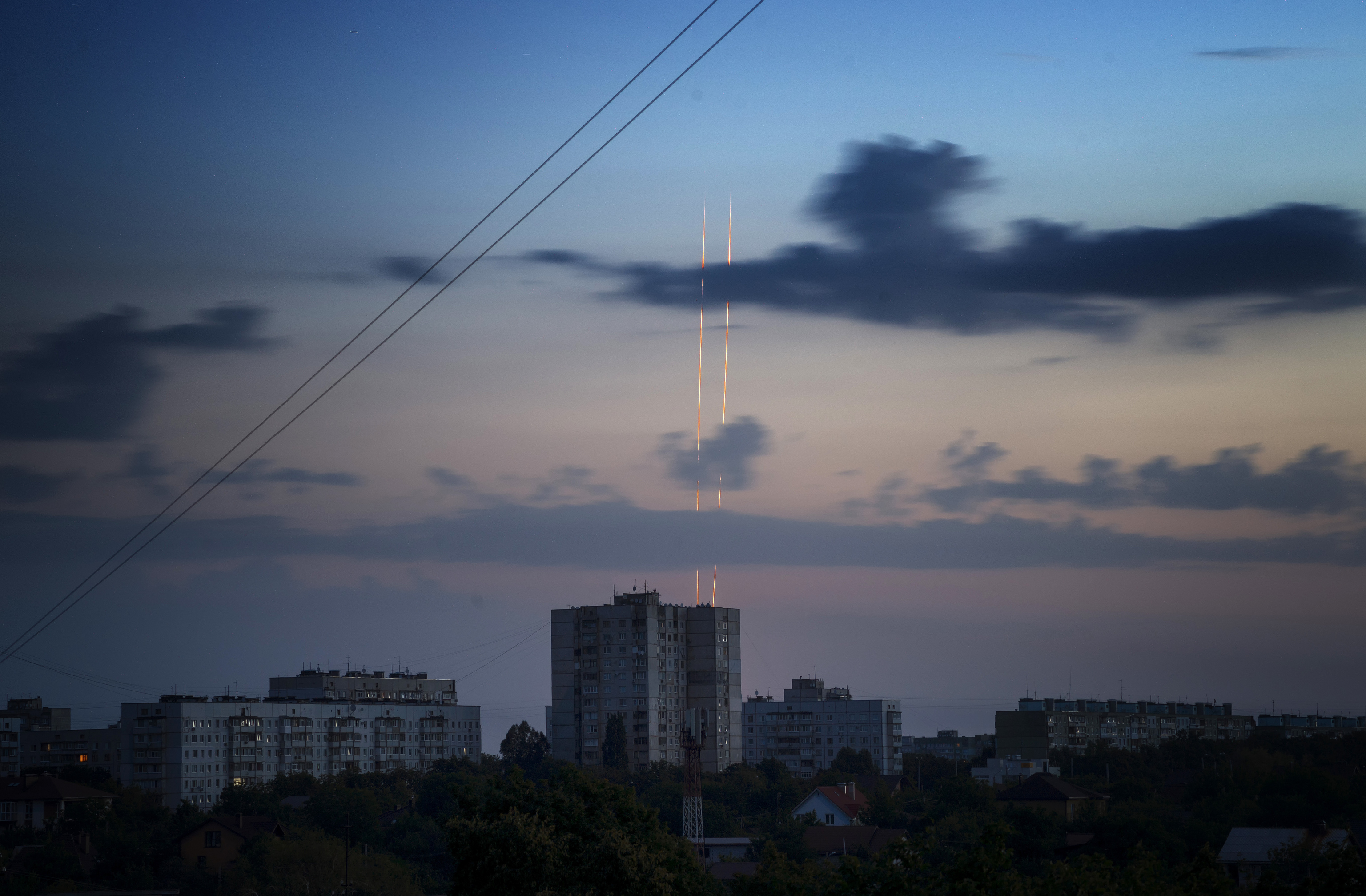 Cohetes rusos en Járkov, Ucrania.