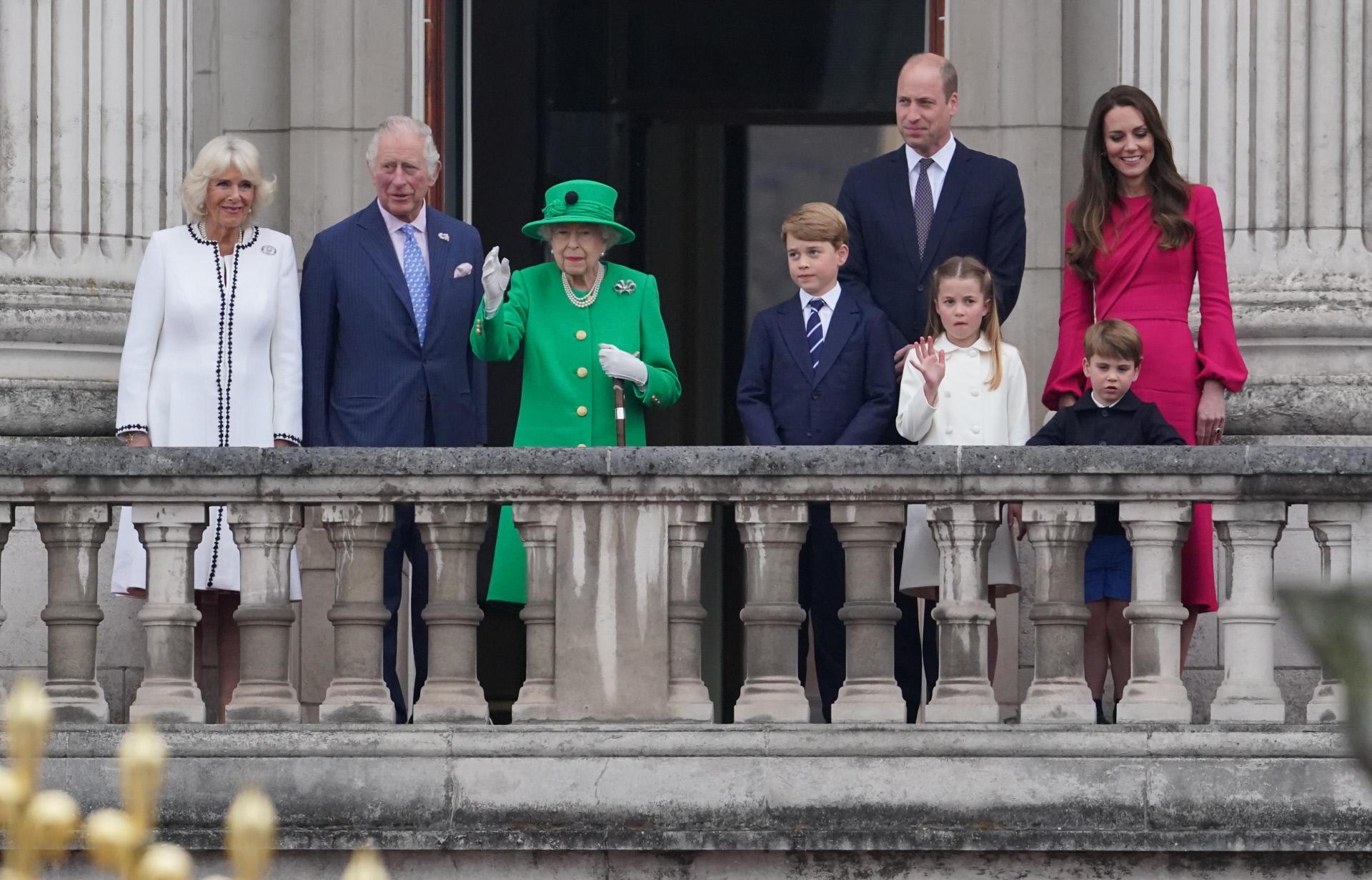 Los duques de Cambridge y sus tres hijos, Jorge, Carlota y Luis.