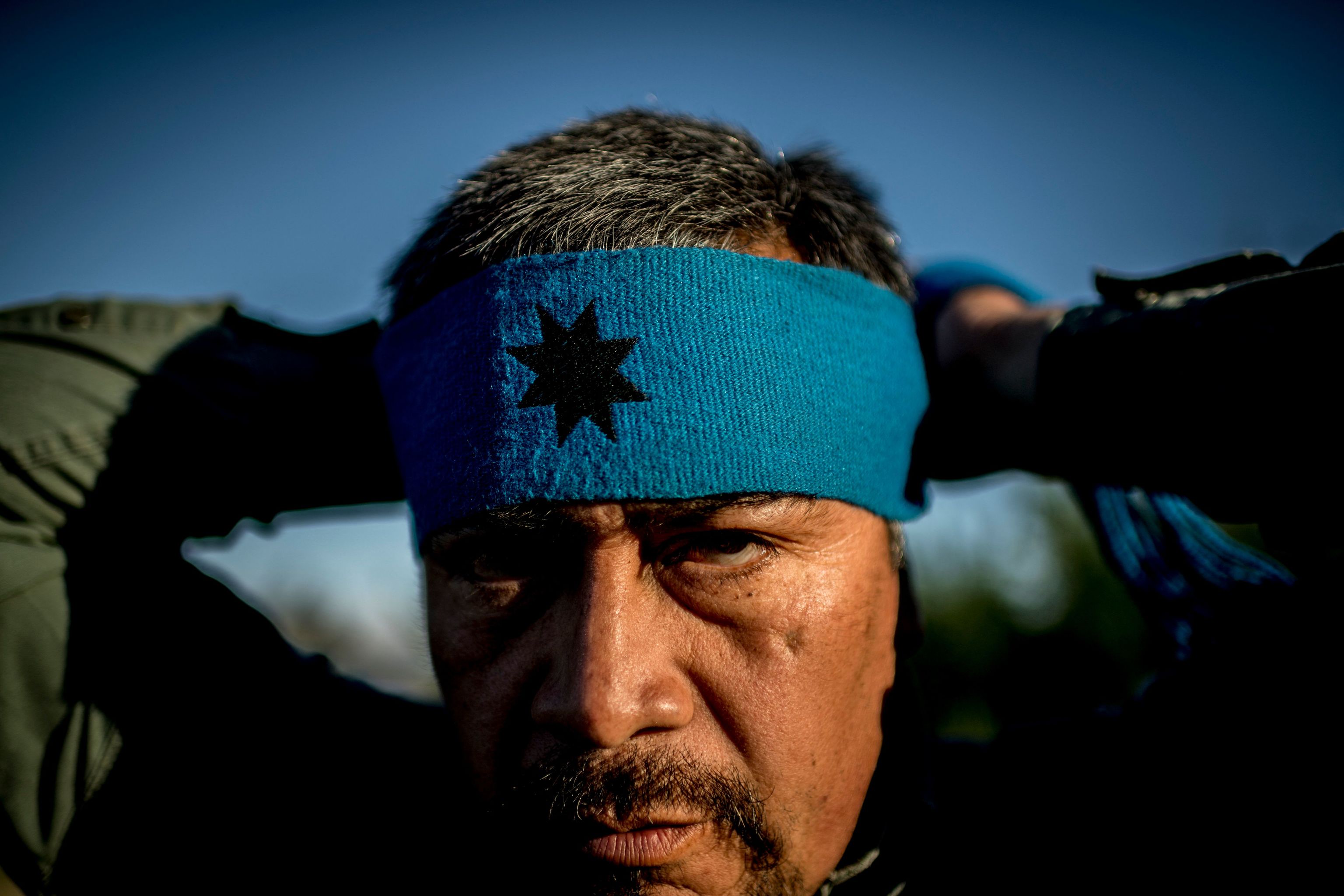 La Justicia chilena detiene al máximo líder mapuche y el Gobierno pide «no politizarlo»