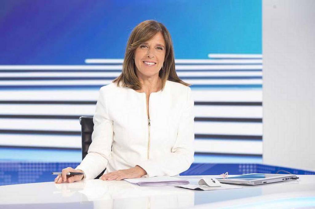 La periodista de TVE Ana Blanco, presentando un informativo reciente.