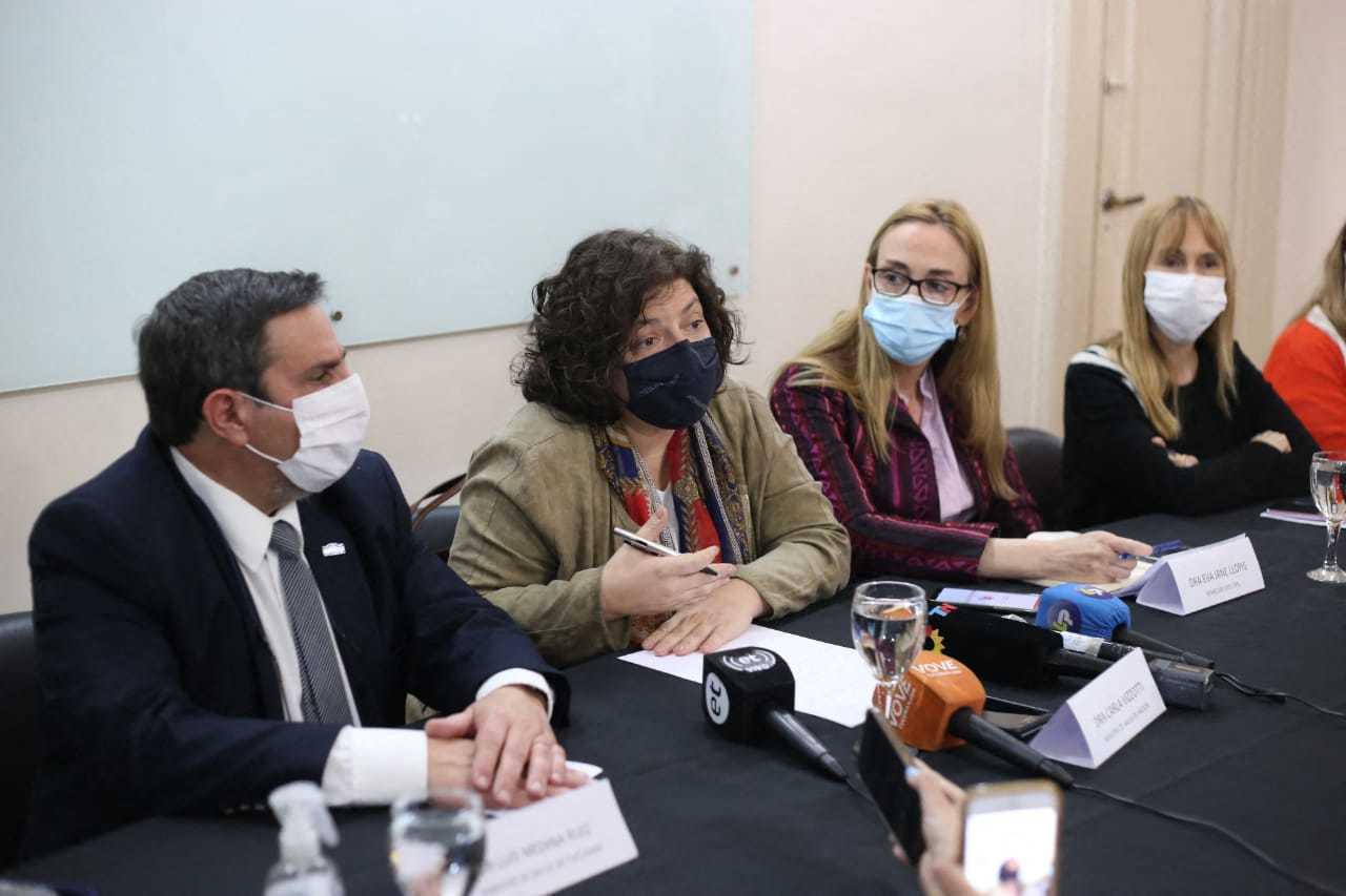 La ministra de Salud argentina, Carla Vizzotti, durante la conferencia de prensa donde habló