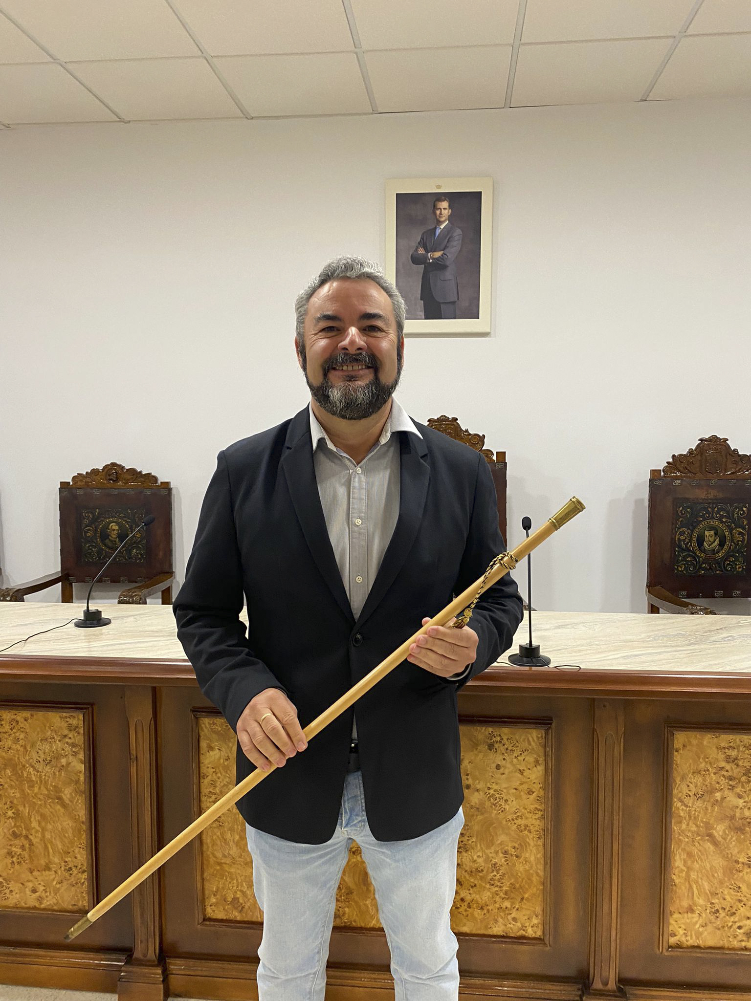 El nuevo alcalde de Zalamea de la Serena (Badajoz), José Antonio Murillo, tras ser proclamado.