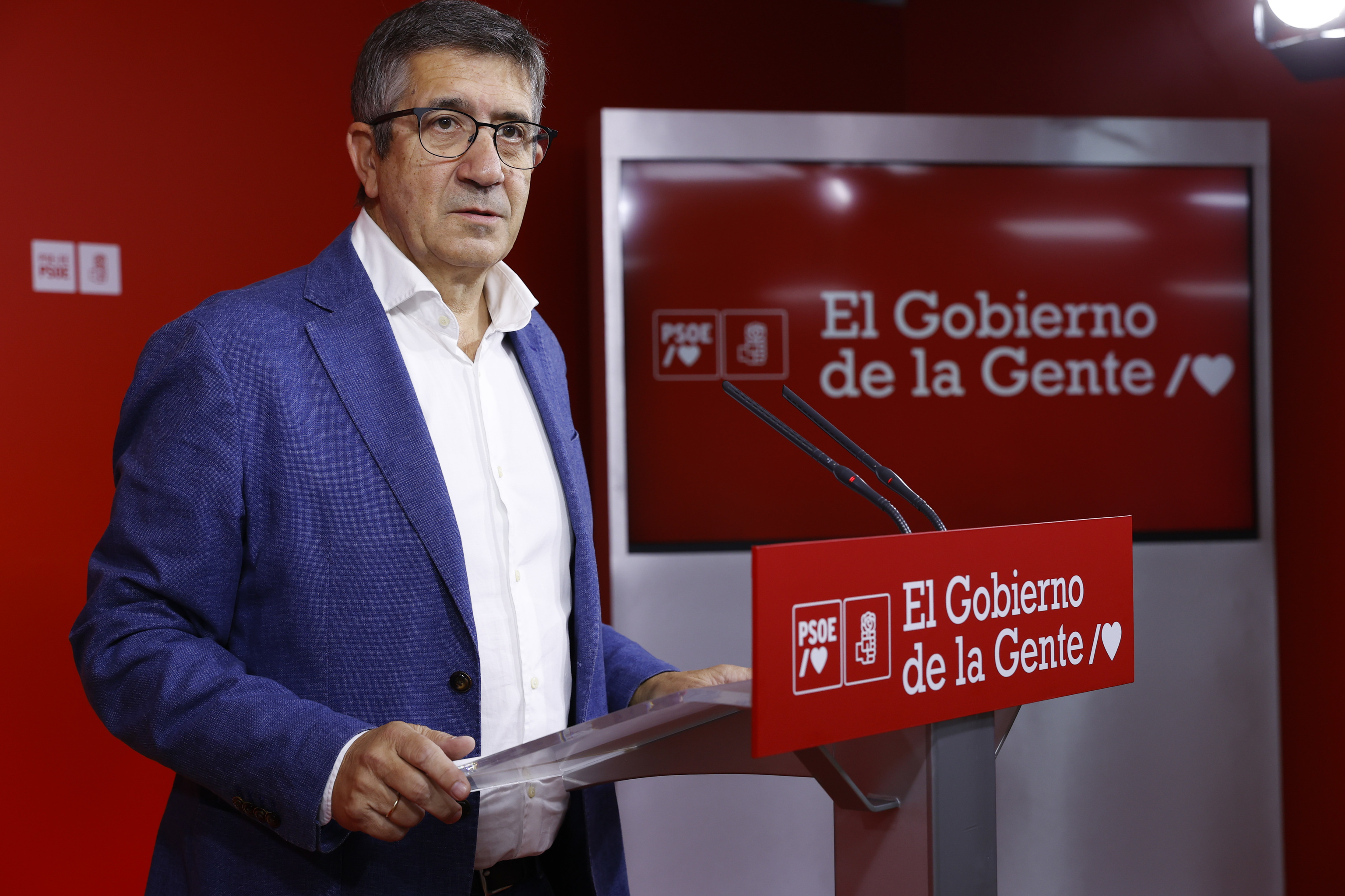 Patxi López, portavoz parlamentario del PSOE, en rueda de prensa.