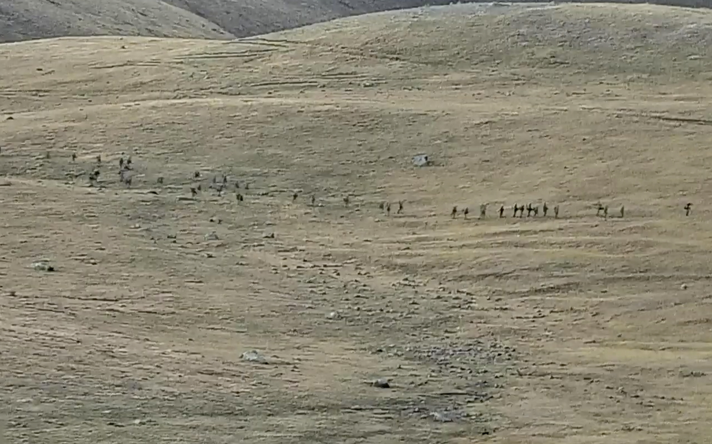 Imagen de un vdeo que mostrara a militares de Azerbaiyn cruzando la frontera