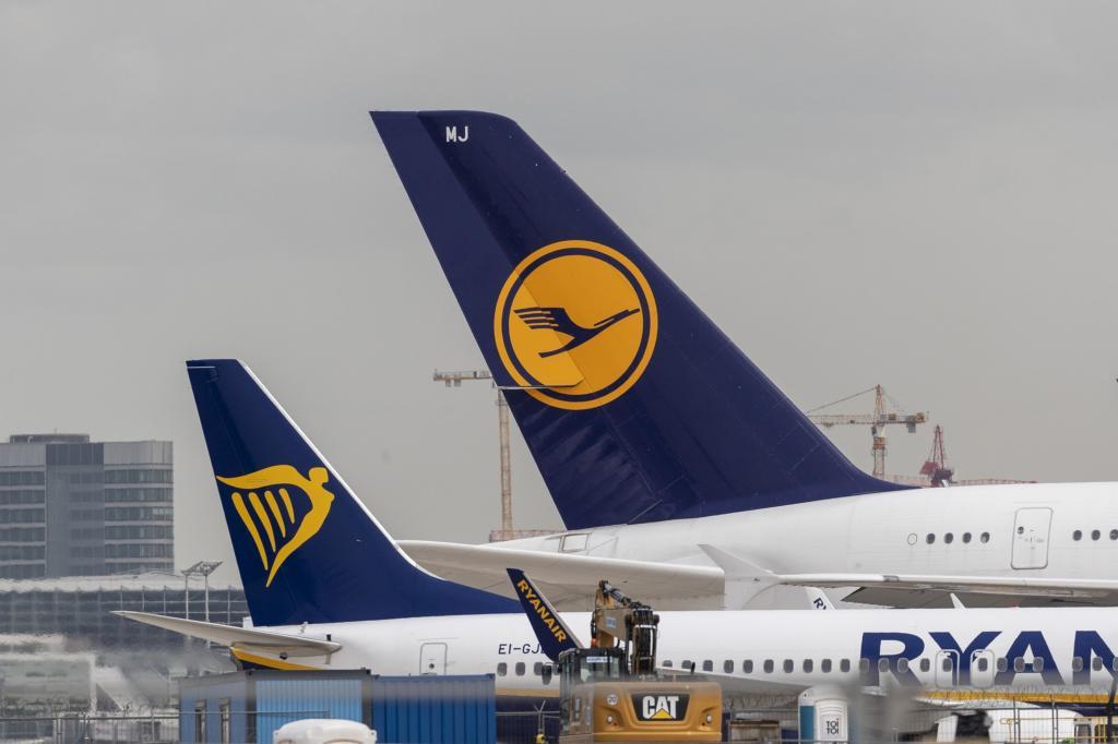 Aviones de la aerolínea Lufthansa en el Aeropuerto de Frankfurt