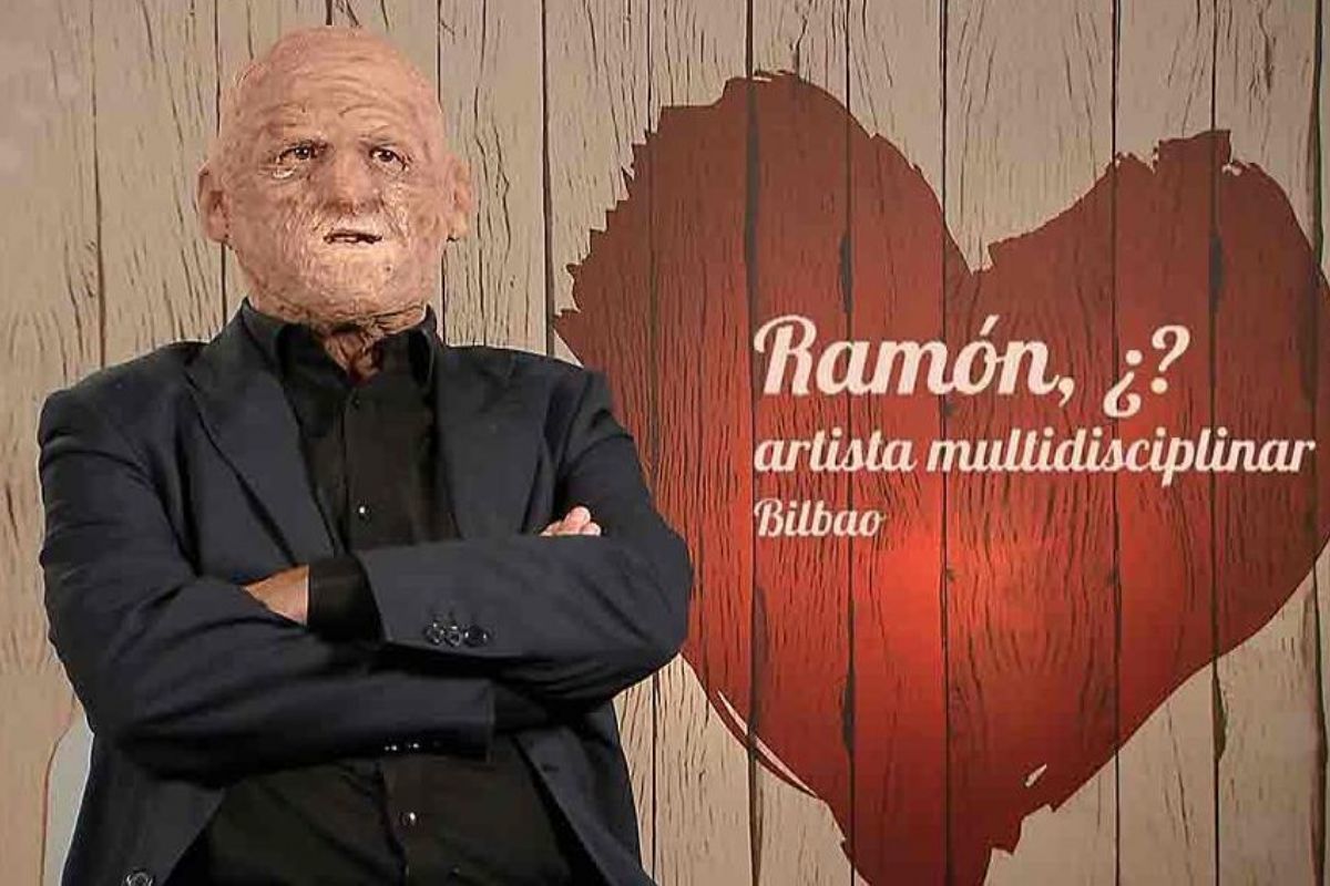 La surrealista visita de Ramn, el Monstruo Analgico, a First Dates: "Critico el culto a la belleza"
