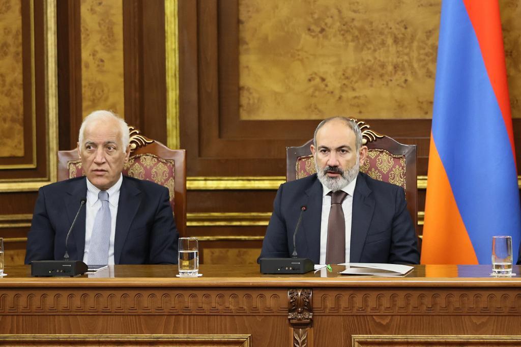 El presidente armenio, durante una reuni