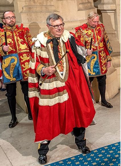El duque de Norfolk, en mayo de 2022, con su uniforme de Eral Marshal   en Westmister..