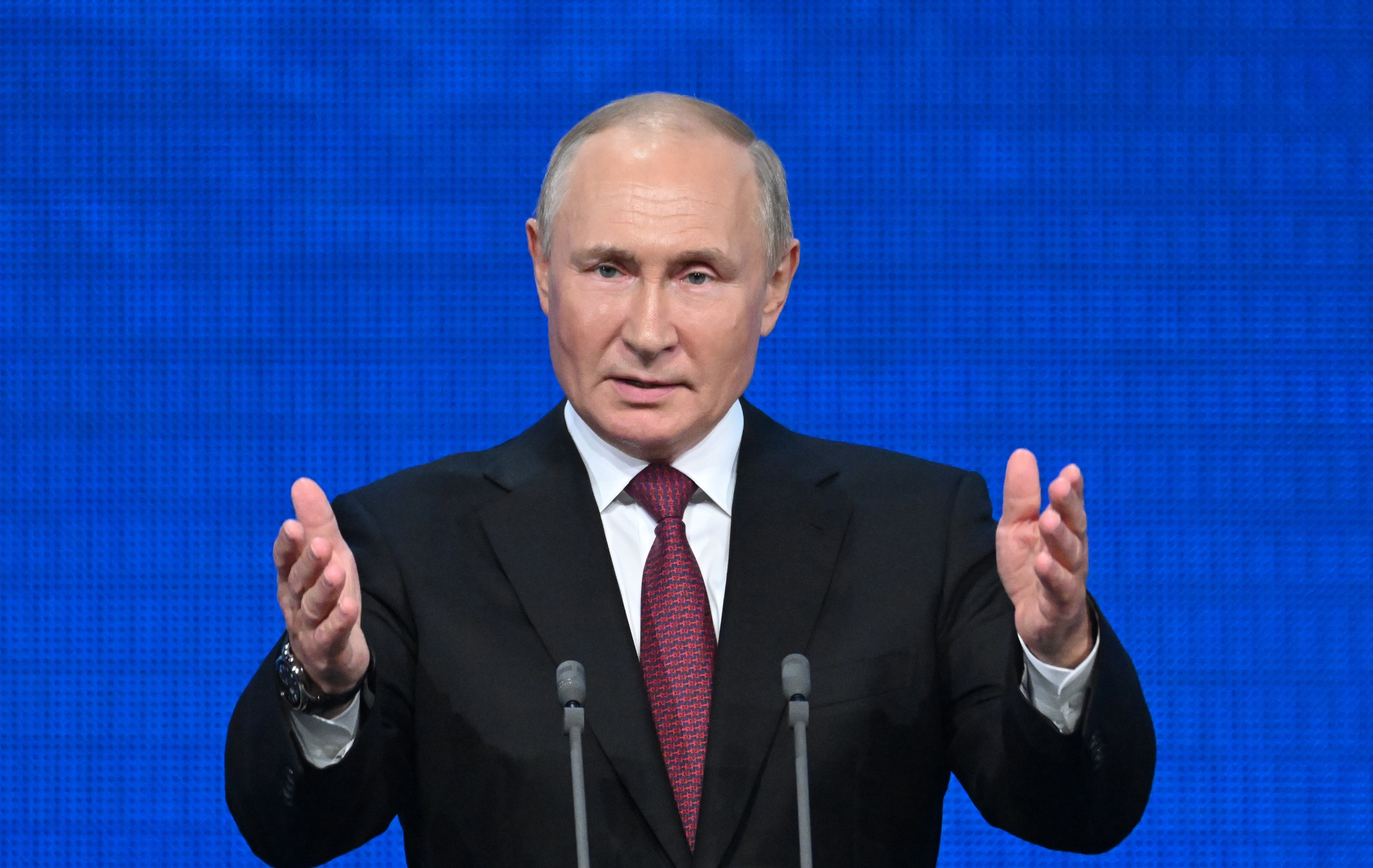 Putin explota el chantaje nuclear con una anexión exprés del Donbás