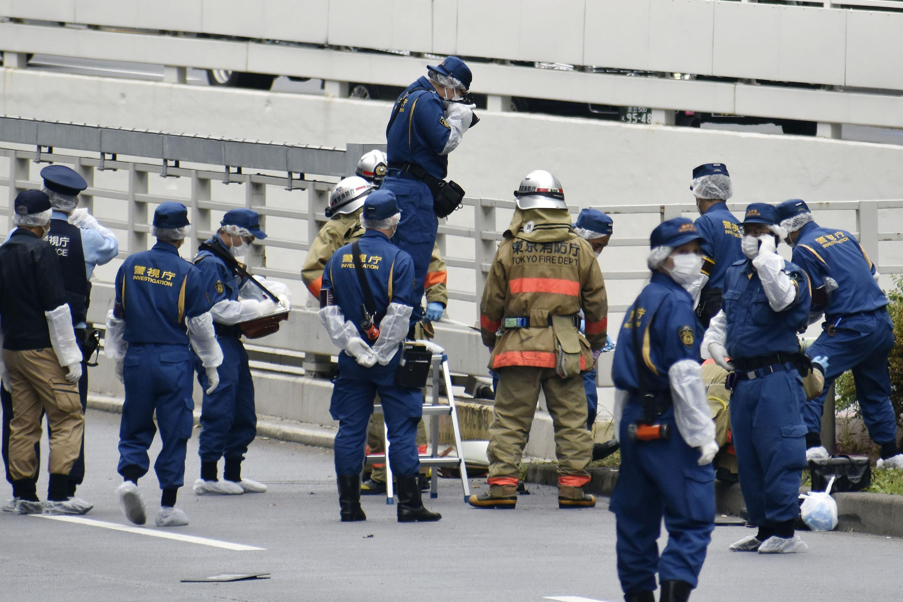 Un hombre se prende fuego en Japón en protesta por el funeral de Estado de Abe