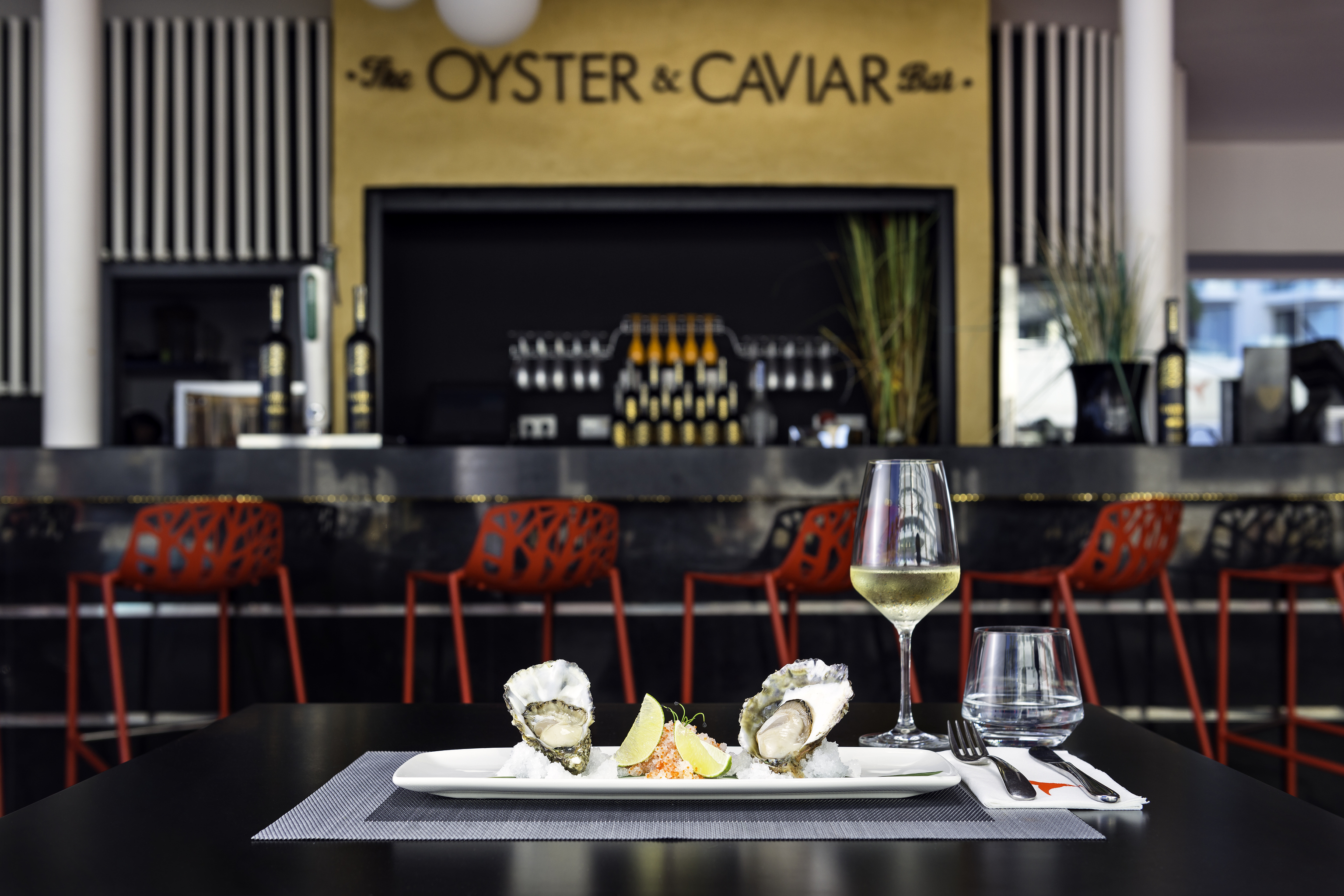 Terraza del Oyster & Caviar Bar.
