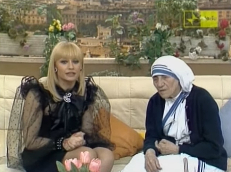 La madre Teresa de Calcuta, entrevistada por Carrà.