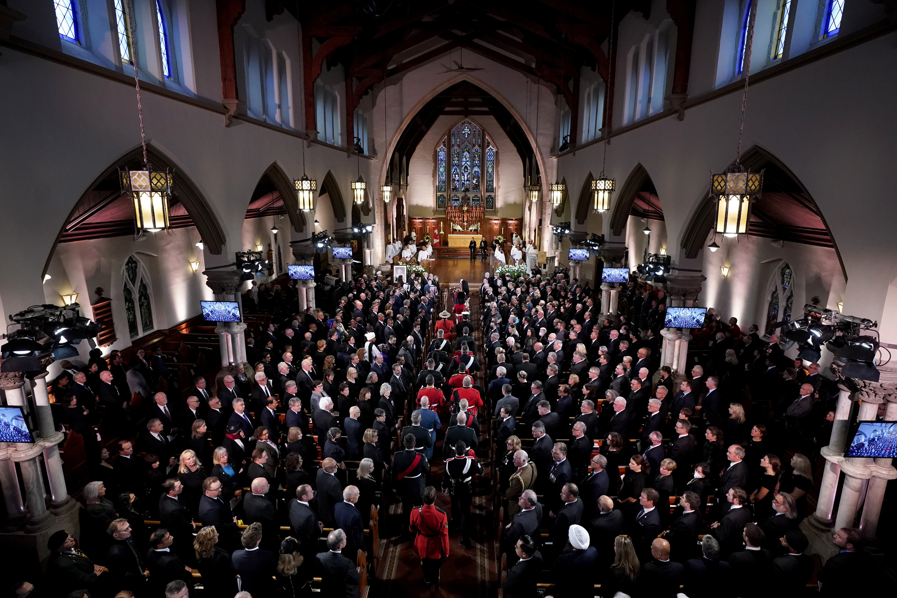 Los católicos superan por primera vez a los protestantes en el censo de Irlanda del Norte