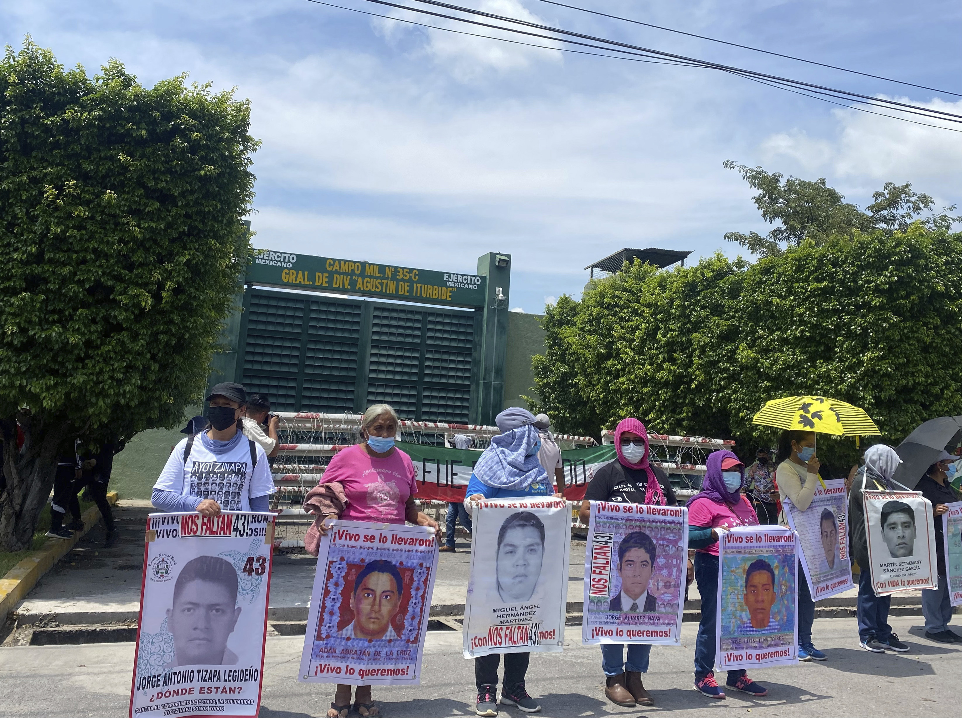 Los 43 estudiantes de Iguala: muertos para el Estado, pero no para sus familiares